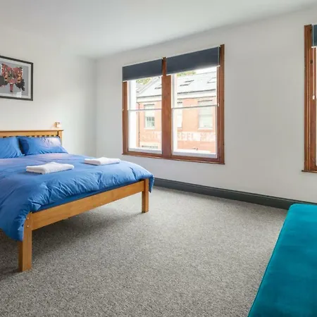 144 Lower Cheltenham Place Guest house Bristol