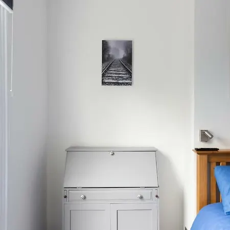 144 Lower Cheltenham Place * ブリストル