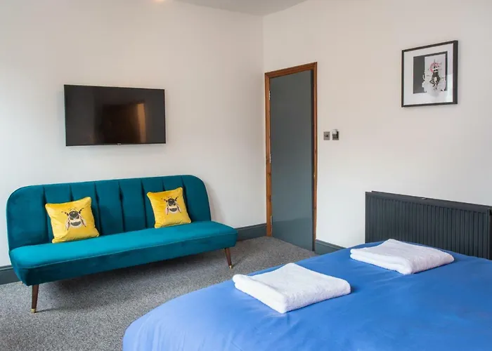 Πανσιόν 144 Lower Cheltenham Place *