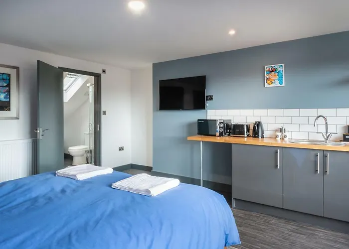 144 Lower Cheltenham Place بيت ضيافة بريستول