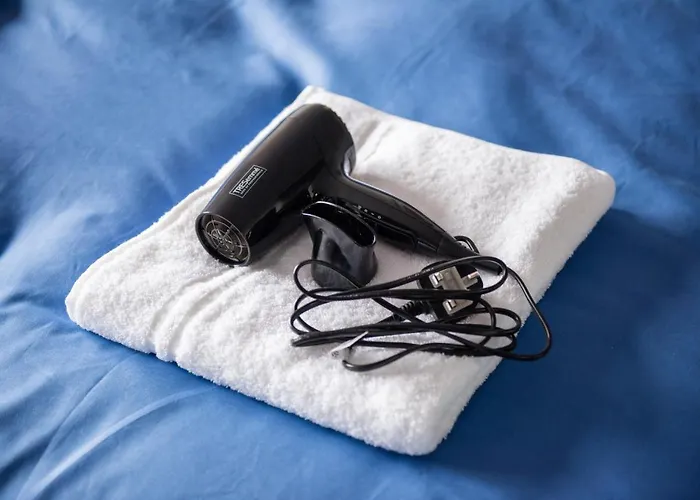 144 Lower Cheltenham Place