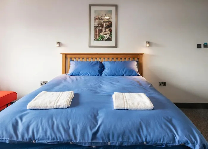 144 Lower Cheltenham Place بيت ضيافة بريستول