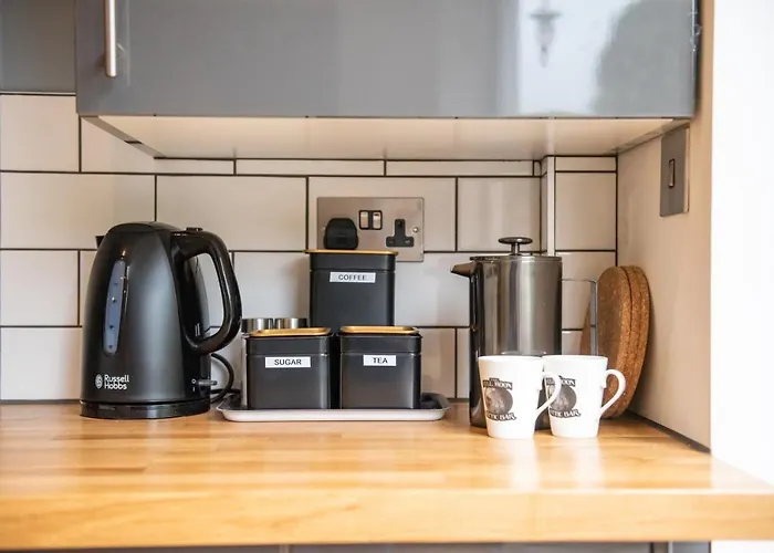 بيت ضيافة 144 Lower Cheltenham Place بريستول