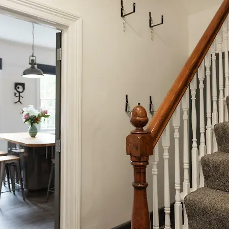 144 Lower Cheltenham Place 브리스틀