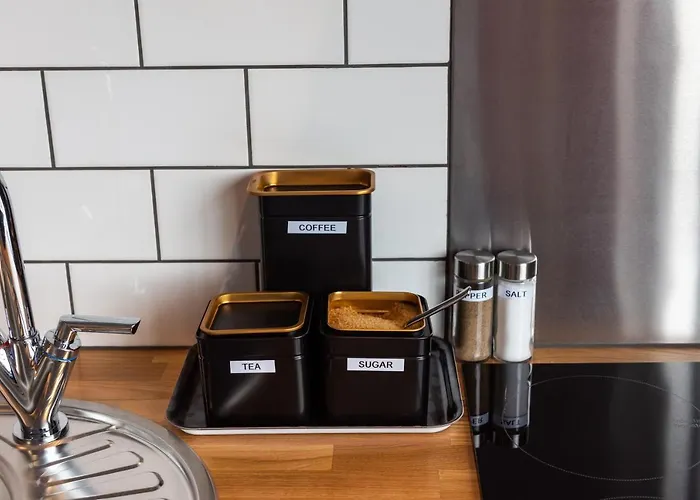 144 Lower Cheltenham Place בית הארחה בריסטול